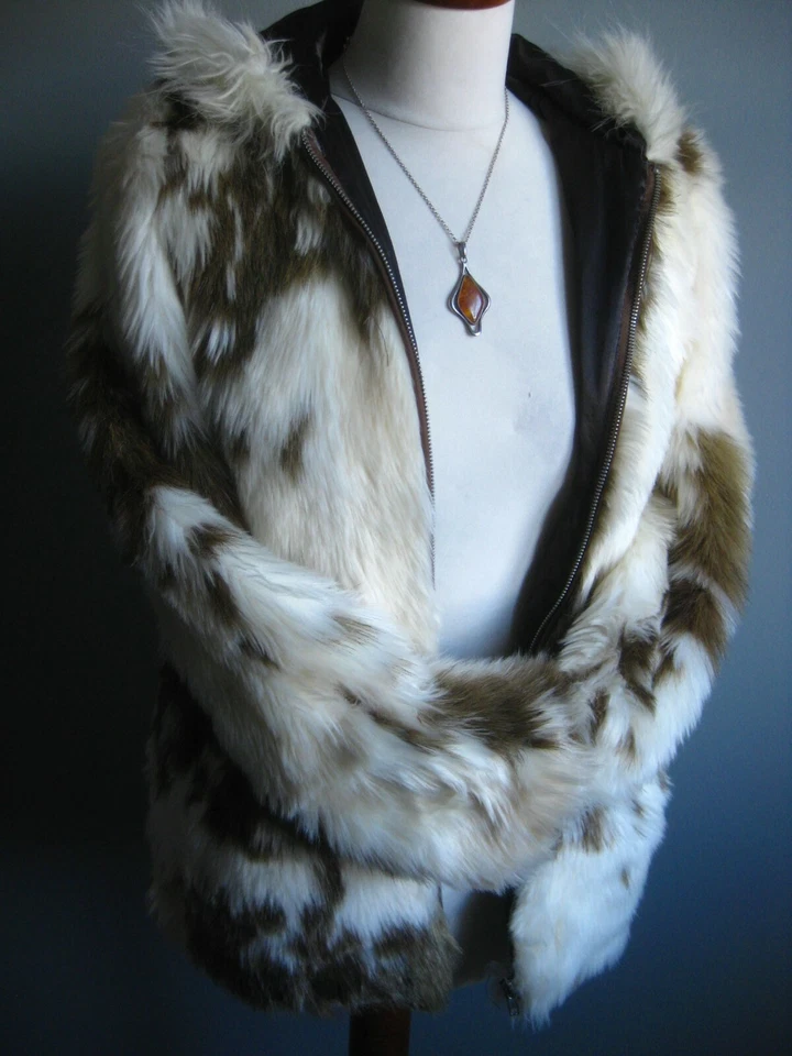 CHAQUETA ABRIGO PIEL SINTÉTICA 6 pony vaca talla peluche capucha peluda estampado animal ASOS Foto 4 de 4