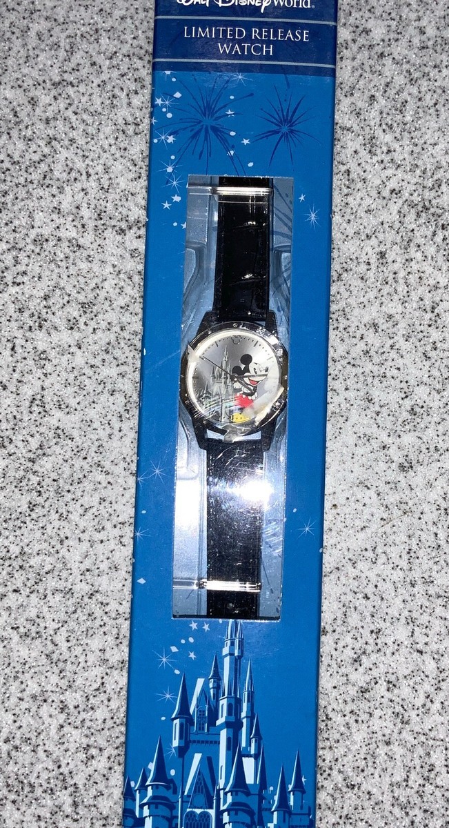 Limited Release Walt Disney World Mickey Mouse Watch 1971 In  display picture 1