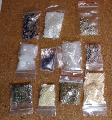 SIZE 11/0   CRAFT SEED BEADS   179 g   ( 6.3 OZ)    LOT  cm39    bz8cr J88CR