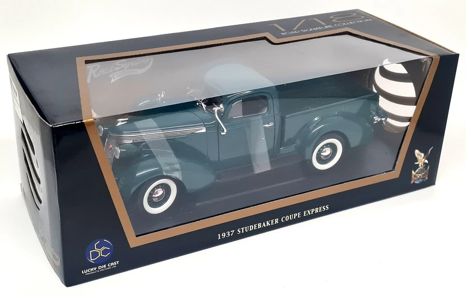 Signature 1/18 Studebaker Coupe Express Pick Up Green 1937 Diecast Model Car - Image 2 of 4