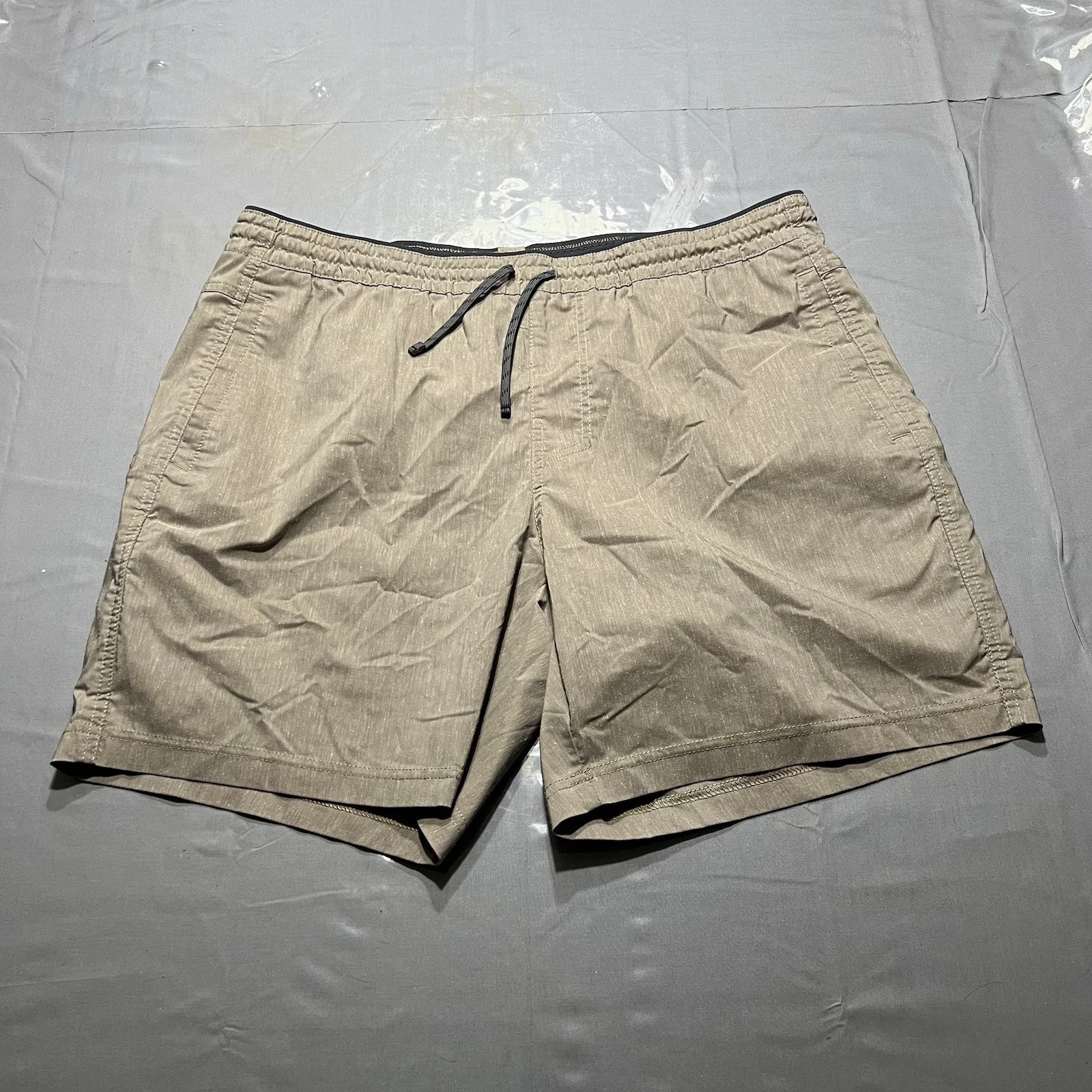 Kuhl Shorts Mens XL Tan Getaway Hemp Polyester Hiking Outdoors Fishing