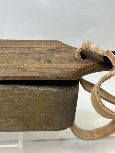 Vintage Roger Latham True Tone Turkey Call Wood Wooden Box Hunting Caller - Picture 4 of 15