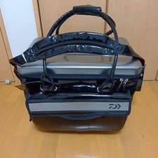 DAIWA Provider HD Carp Bag A Fishing tackle and other tackle supplies Lightly