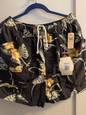 Tommy Bahama Elephant Trunks Men s Size XL Floral Board Patrol NWT Swim Shorts