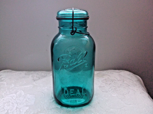 VTG Bicentennial Blue Aqua 1776-1976 Glass Mason Ball Ideal Jar 1/2 Gallon 10”
