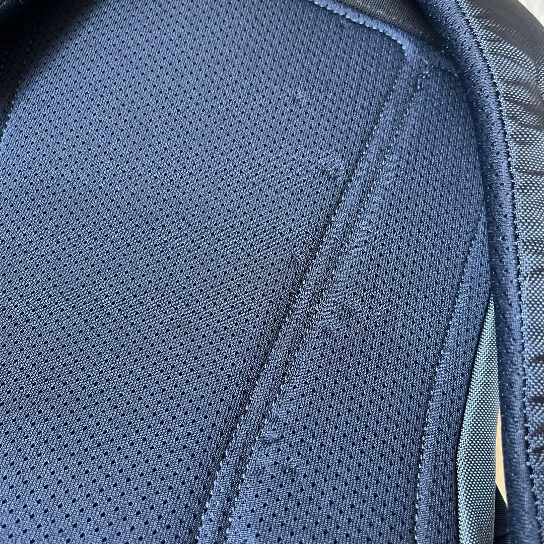 BEAMS BOY x Arc'teryx Mantis 26L Backpack Navy Crazy … - Gem