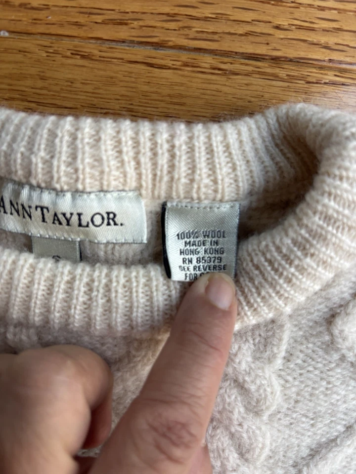 Vintage Ann Taylor Cable Knit Fisherman Wool Sweater Ivory Beige Women’s S - Image 3 of 4