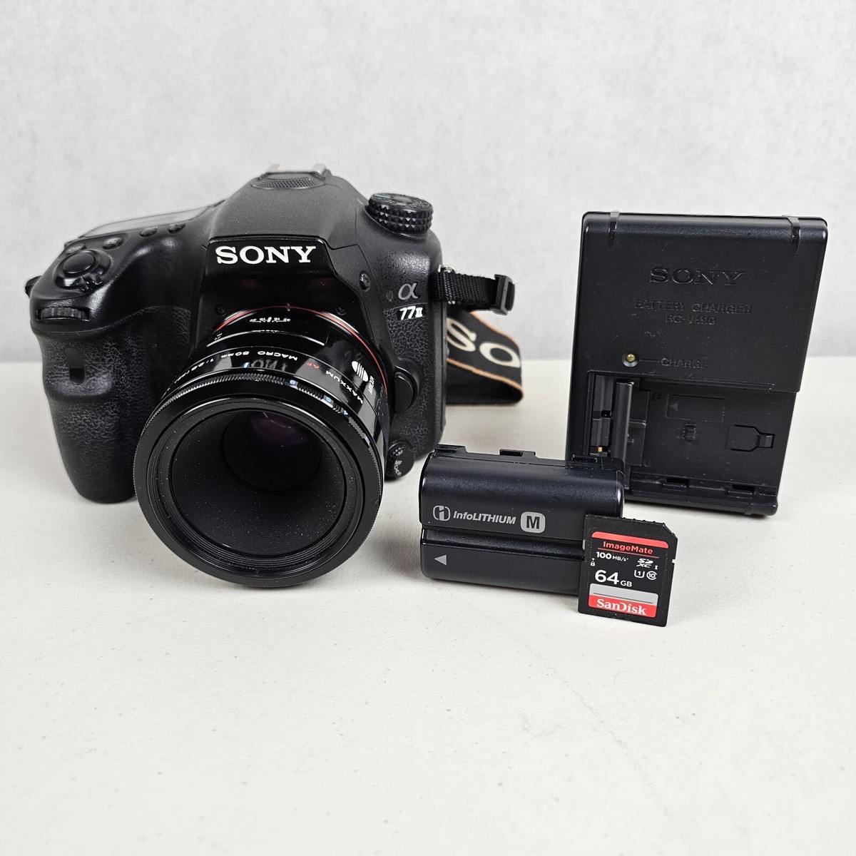 SONY α77 ILCA-77M2 Sony a77II DSLR Camera ILCA77M2 Alpha 77 Mark II (Body) B&H