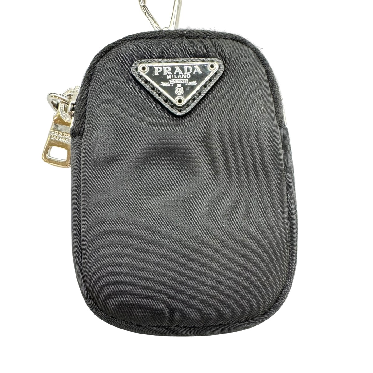Authentic PRADA RE-Edition 2005 Shoulder Bag 1BH204 Black Authentic PRADA RE-Edition 2005 Shoulder Bag 1BH204 Black