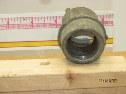 The listing is for:(1) 1" Combination Coupling Rigid To Flex Conduit Squeeze Con - Picture 4 of 5