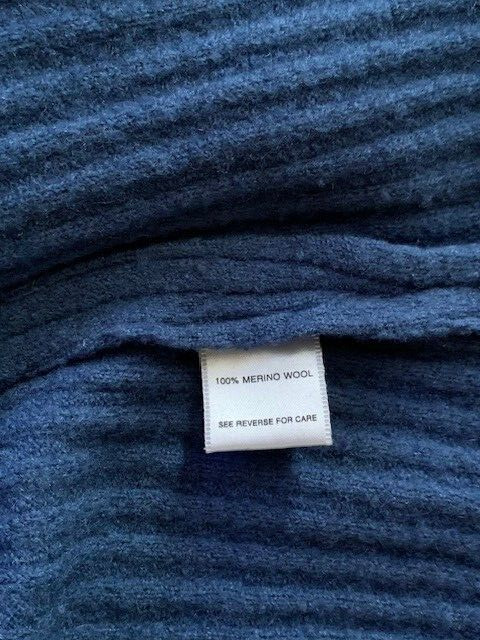 PENDLETON LADIES BLUE JACKET SMALL BUTTON CLOSURE… - image 8