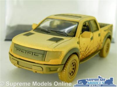 FORD F-150 SVT RAPTOR MODELL PICKUP AUTO VERWITTERT WEISS 2013 MASSSTAB 1:46 + HÜLLE K8