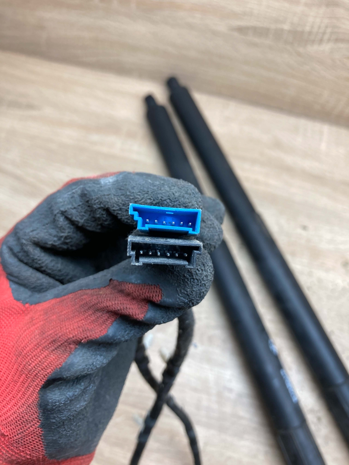 7432743 7432742 BMW F25 Serie Heck Halter Gas Strebe Heckklappe  