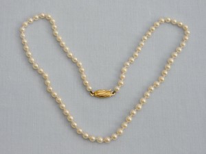 jka pearl necklace