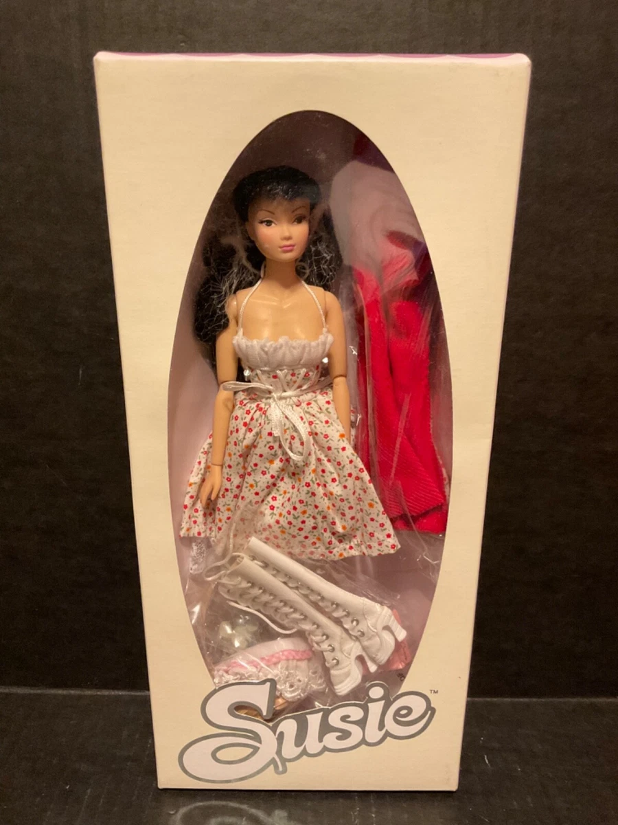 NRFB R D FASHION DOLLS SUSIE DOLL 2 300 W COA RARE