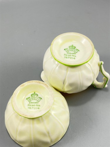 Vintage Aynsley Bone China Embossed Tulip Creamer and Sugar Bowl Set - Picture 8 of 8