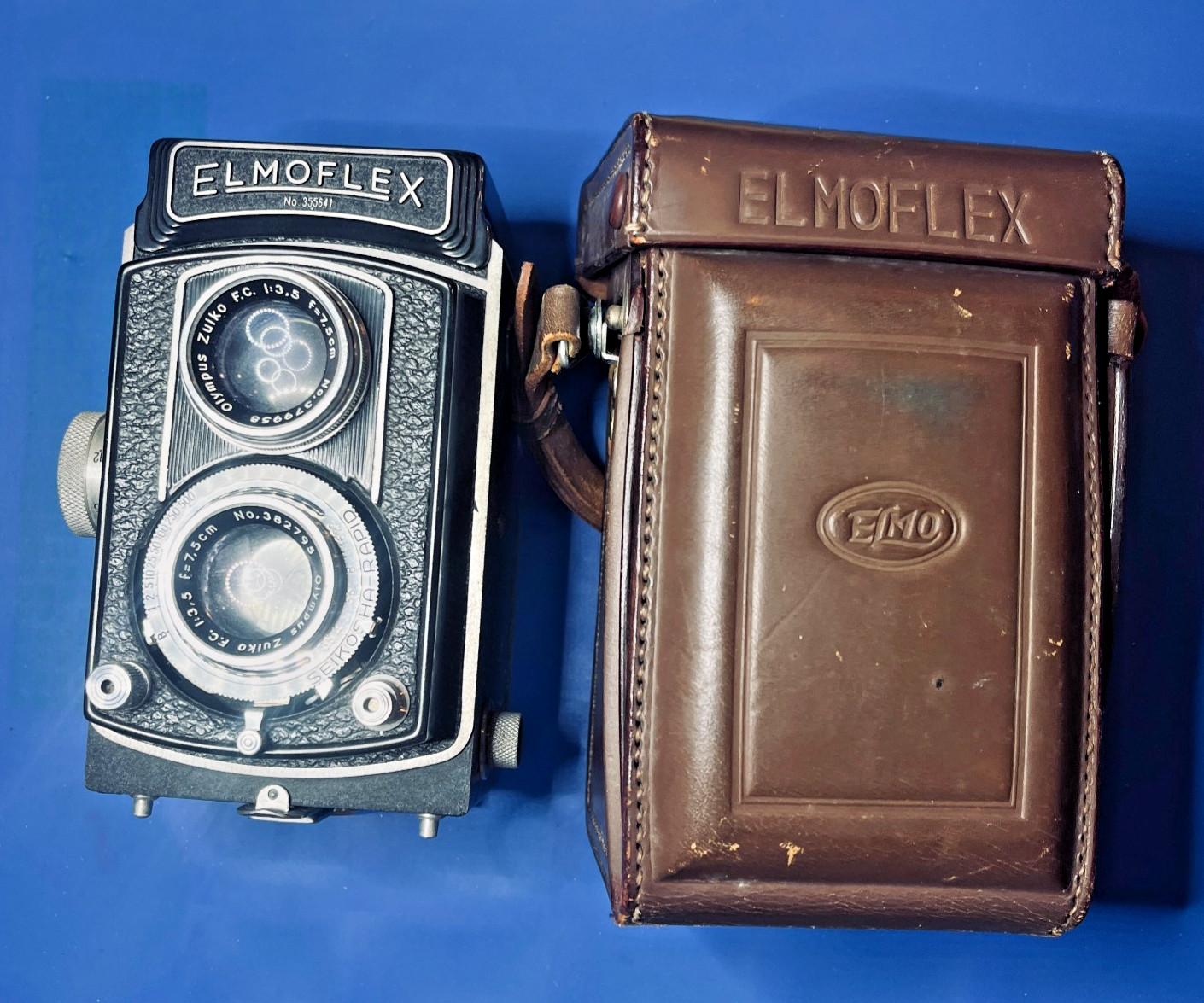Macchina fotografica vintage Elmoflex TLR con obiettivo 75 mm