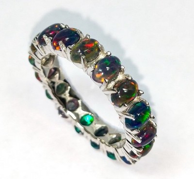 FINE RARE Elegant 925SS Natural Black Welo Fire Opal Eternity Band Ring Size 9.5