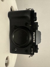 Fujifilm XT-3 Mirrorless Camera With Vmx 13mm Lens