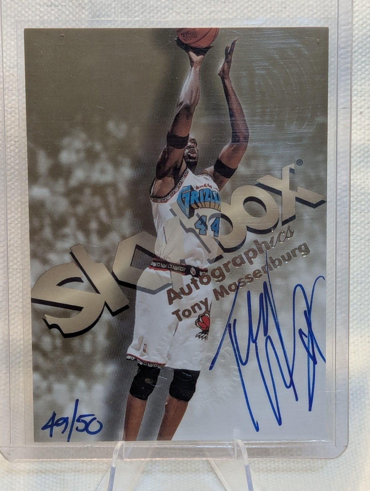 1998-99 Skybox Premium Autographics Tony Massenburg #'d 49/50 Blue Autograph