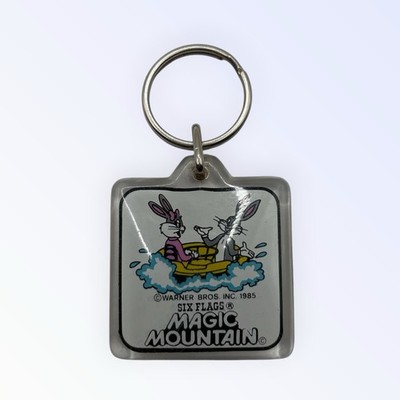 Magic Mountain Bugs Bunny hard plastic key chain 1985