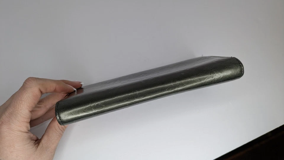 Cartera Louis Vuitton Vert Oliva Monograma Vernis Sarah Auténtica Única LV Foto 4 de 4