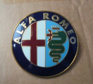 Stemma fregio scudetto logo Alfa Romeo 33 75 145 156 155 156 164 166 GTV Spider Stemma fregio scudetto logo Alfa Romeo 33 75 145 156 155 156 164 166 GTV Spider