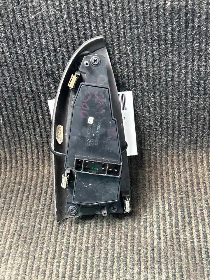 Fits 1999 Chrysler 300M Door Switch Front Foto 2 de 4