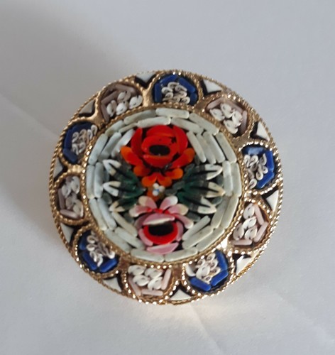 Brosche Mosaik Fliese Schmuck Pin Rosen Design Made in Italy Landhaus Oma Kern - Bild 1 von 3
