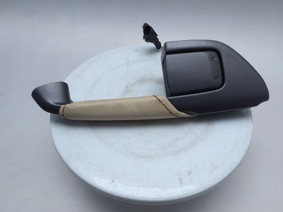 Manija de puerta interior delantera derecha Ferrari 488 2016-2021   - Imagen 2 de 4