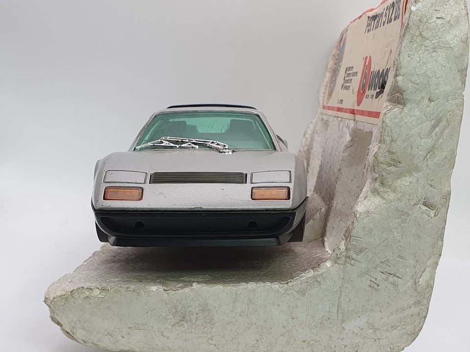 Ferrari 512 BB Burago 1/24 Argento - Immagine 3 di 4