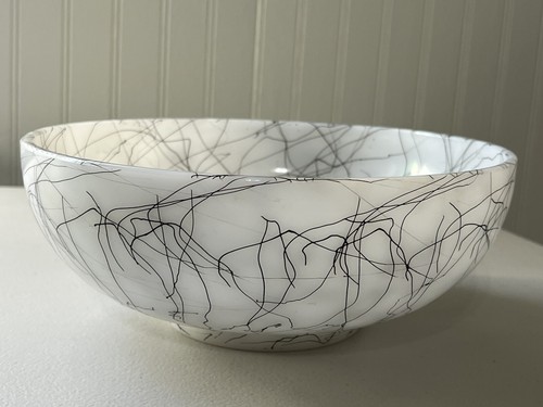 Vntg String Spaghetti Drizzle Milk Glass 10" Bowl Hazel Atlas Black & White MCM - Picture 3 of 8
