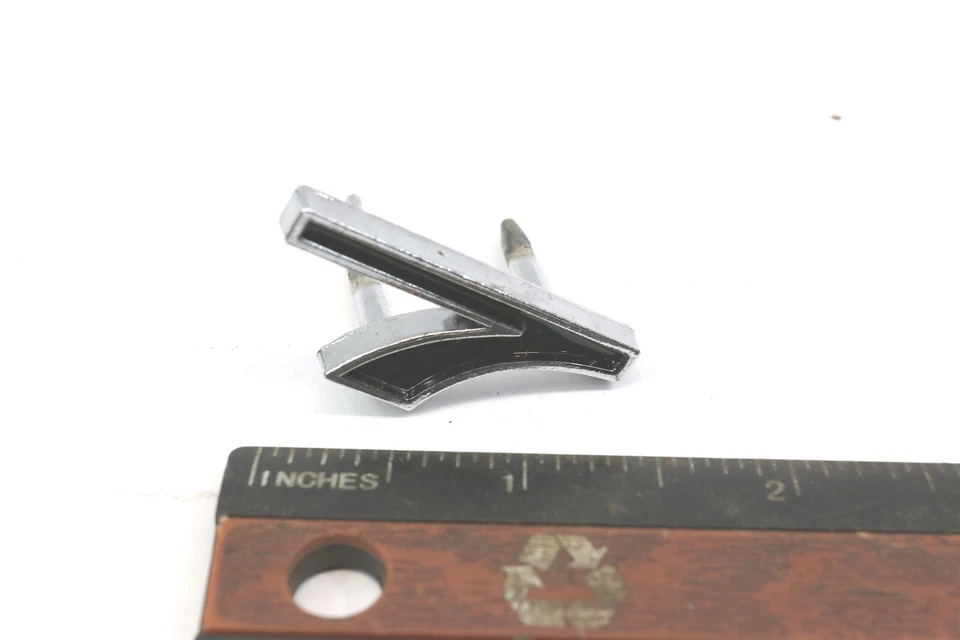 1967-1969 CHEVROLET CORVETTE w/427 BIG BLOCK NOS "7" CHROME EMBLEM GM# 3900327 - Image 2 of 4