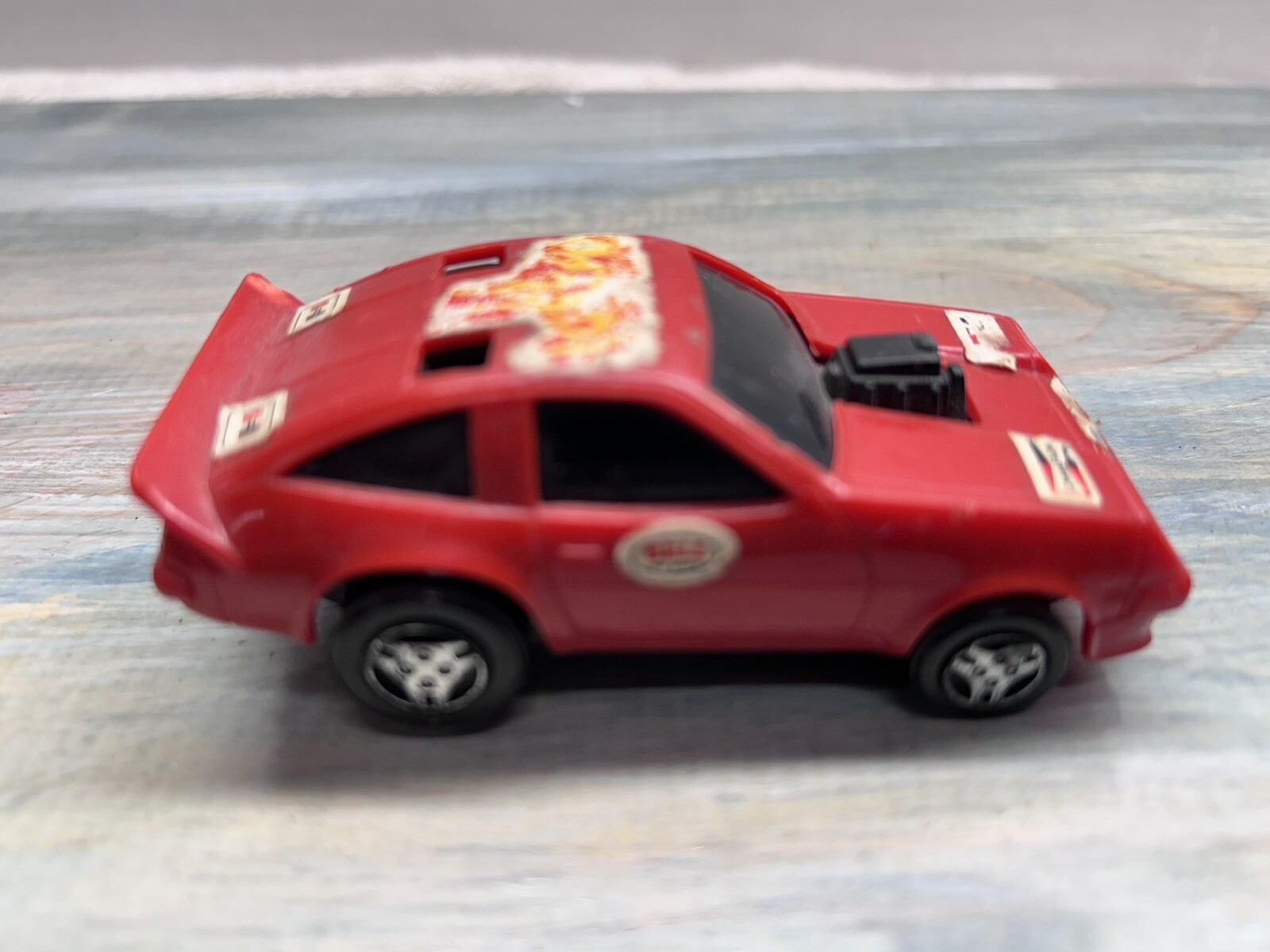 Vintage CPG Kenner TZZZERS SSP Rip Cord Car Lot With 8 Cars And 2 Rip