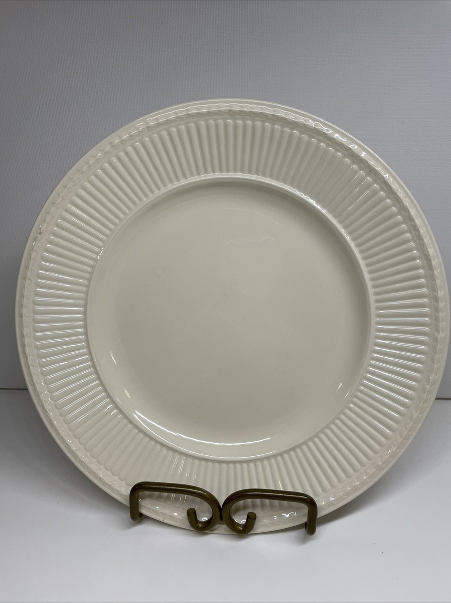 Wedgwood Queen's ware EDME England Salad Plates 8 7/8 inches