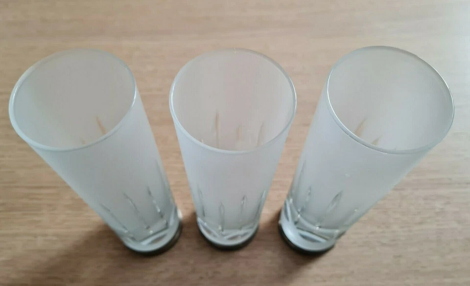 Servizio vintage di 3 bicchieri in vetro satinato con base in argento 800  - Immagine 3 di 3