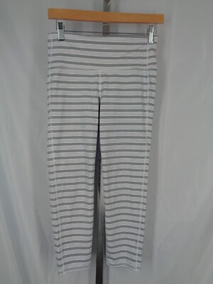 Athleta Chaturanga Gray White Stripe Crop Capri Leggings Size Small 