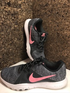 nike gym pink flex trainer 8