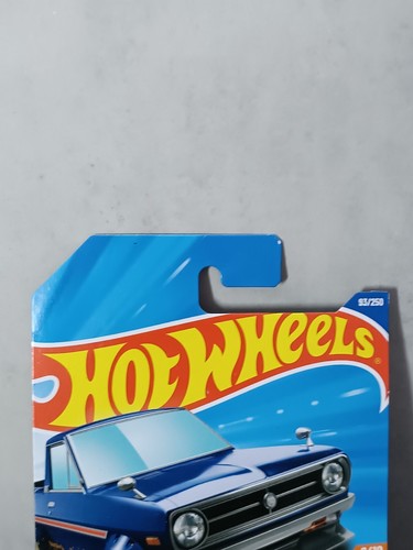 Hot Wheels 2025 Super Treasure Hunt 1975 Datsun Sunny Truck. In Protector - Picture 11 of 15