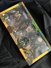NECA Teenage Mutant Ninja Turtles Punk Disgui...