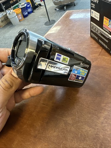 Sony DCR-SX85 Camcorder (16 GB) mit 70-fach erweitertem Zoom FUNKTIONIERT NUR EINGESTECKT - Bild 15 von 17