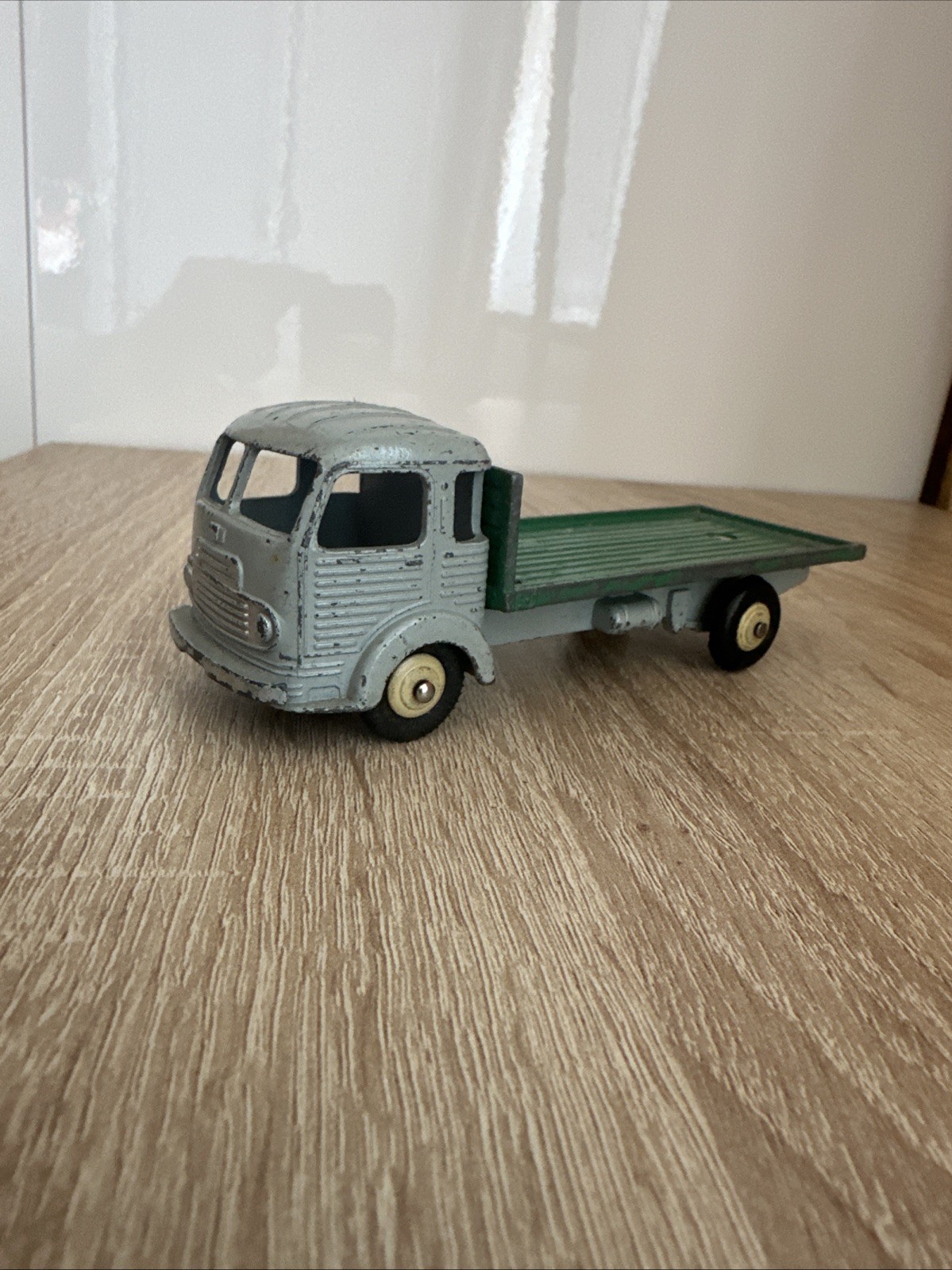 Dinky Toys Simca Cargo Bailly Déménagements 1958 Echelle 1:43 Camion Miniature - Jaune (33AN) | Achetez sur