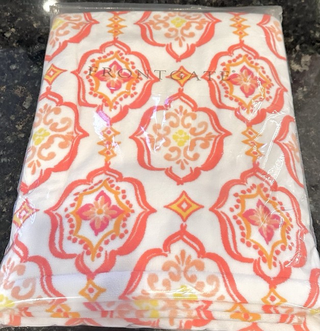 Frontgate Resort Beach Towel Seville Tile Melon 40”x72” Turkish Cotton NWT Pkg
