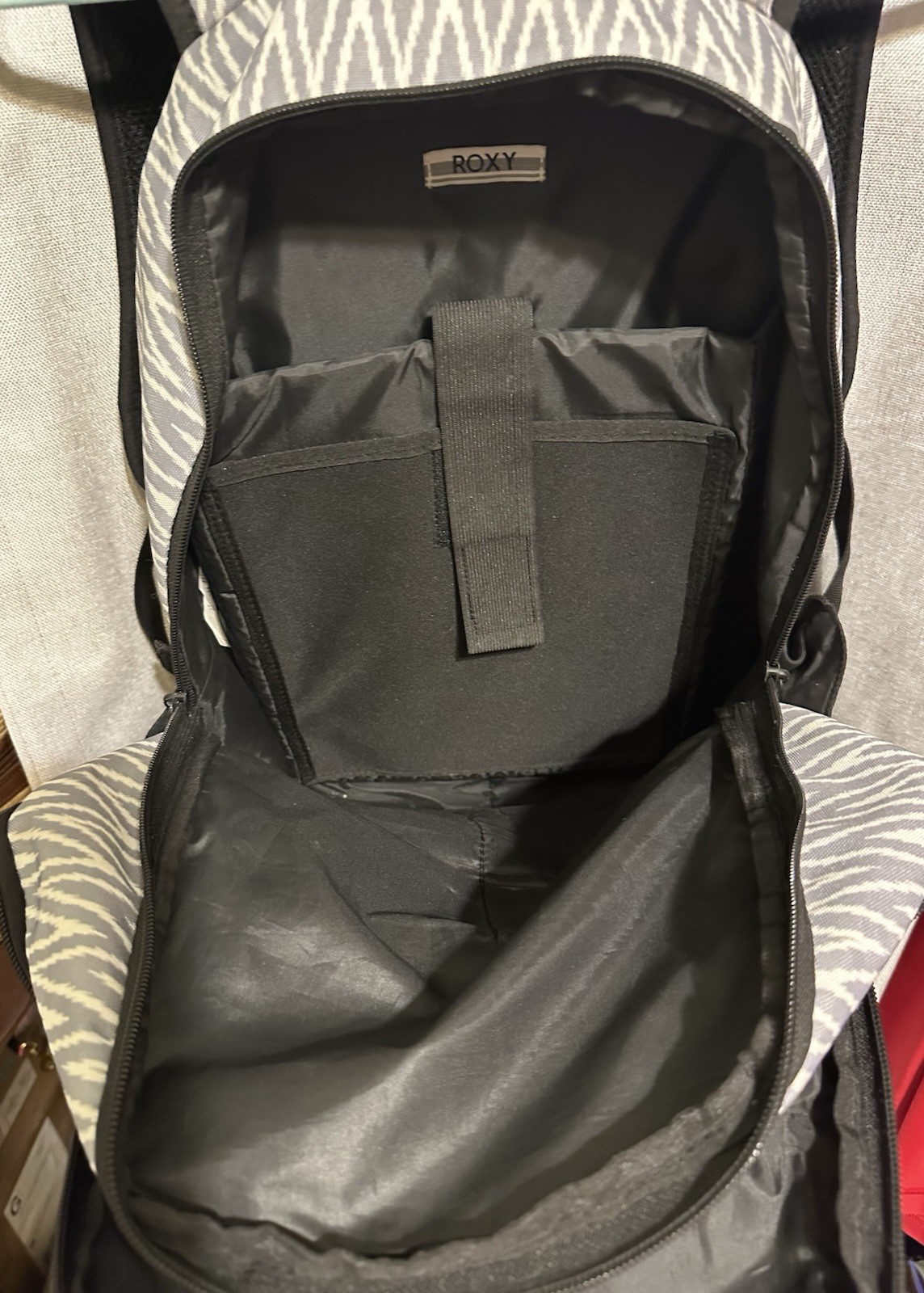 Roxy Backpack Gray Geometric Shaped Pattern Adjus… - image 6