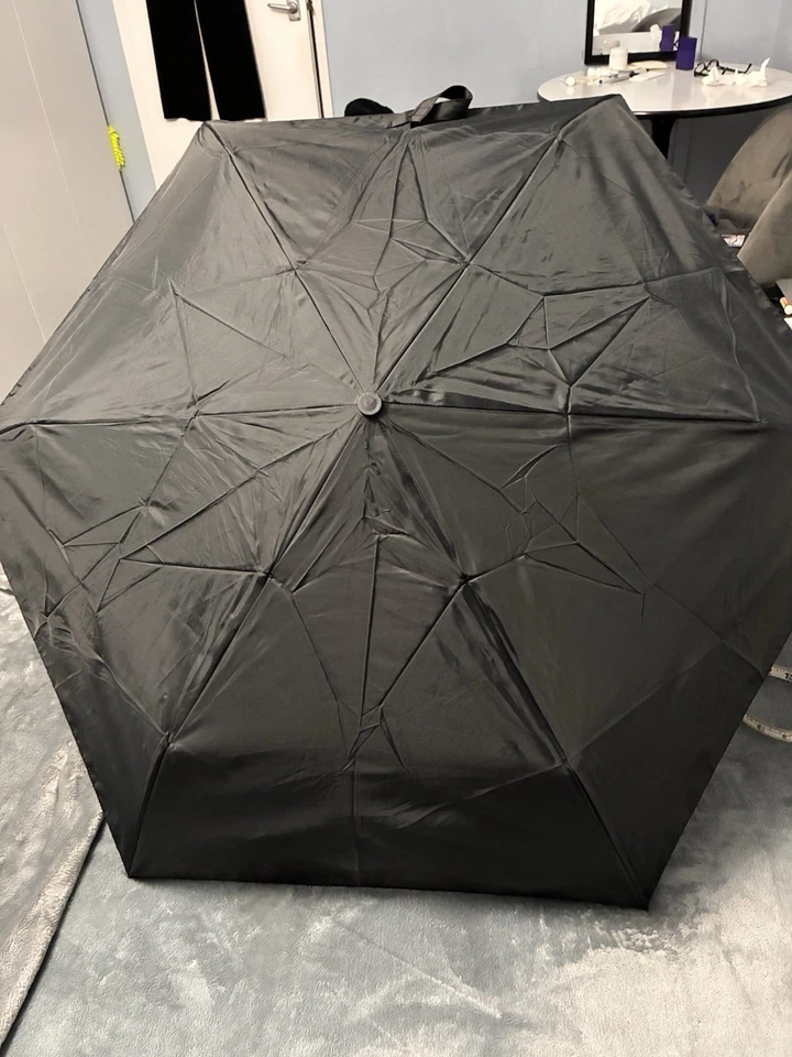 & Other Stories Black Automatic Wind Proof Umbrella Brand New - Image 3 of 4