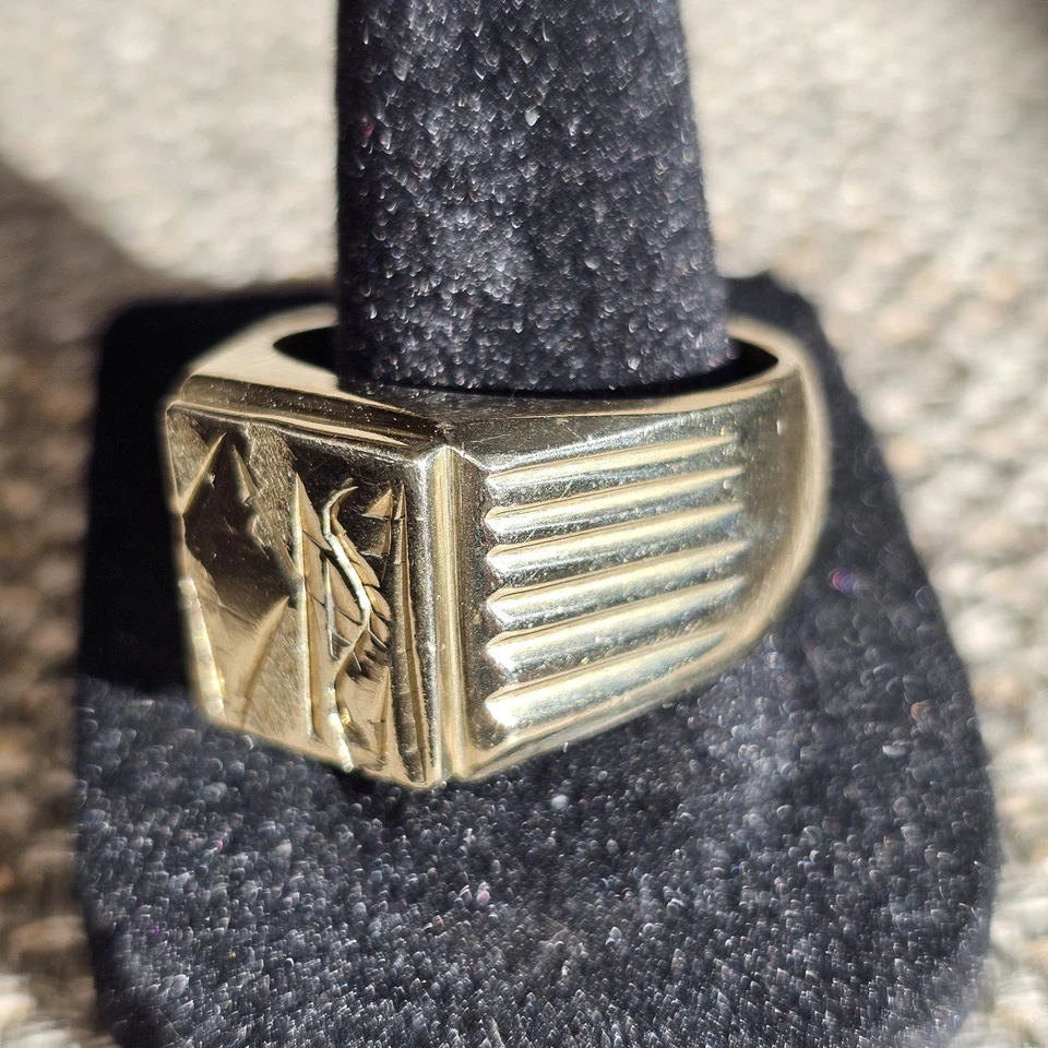 Anillo de sello vintage para hombre pesado 20 GM talla 10,5 latón macizo con marca 18K (no dorado) Foto 3 de 4