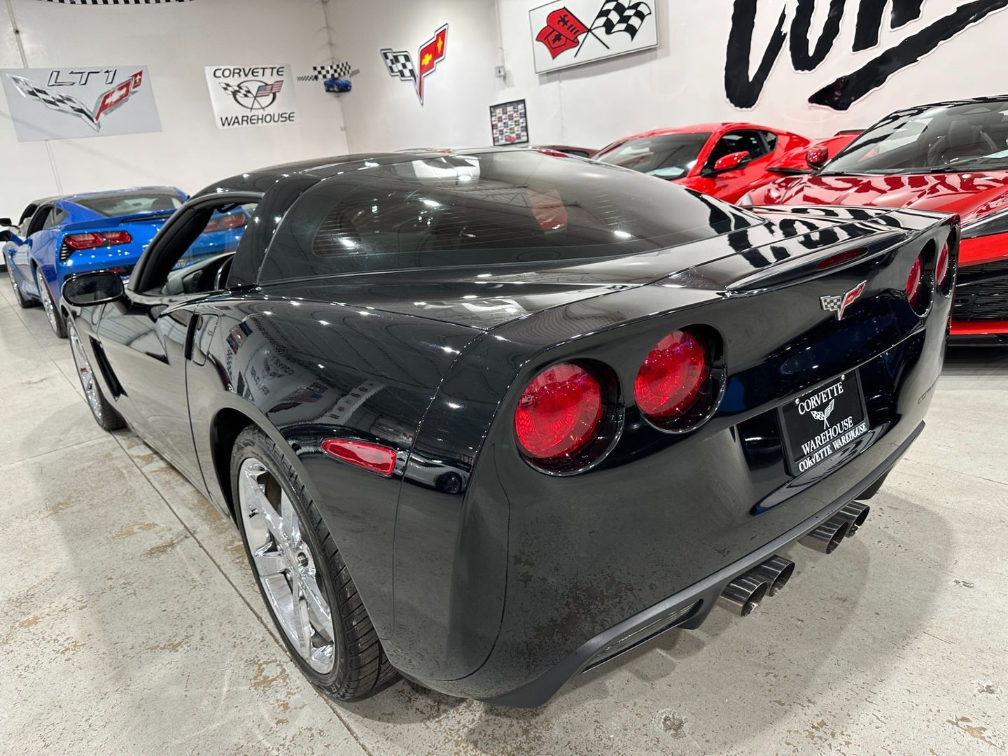 2010 [41U] Black Chevrolet Corvette   | C6 Corvette Photo 4