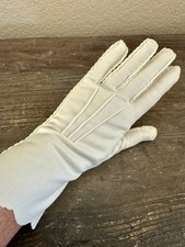 LADYLIKE IVORY Vintage 1950s Mid-Century Wrist Length GLOVES Medium Stretchable