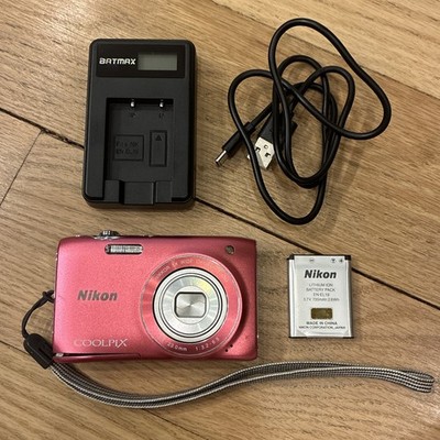 Nikon COOLPIX S3100 14.0MP Pink Digital Camera For Parts/Battery Tempera Charger