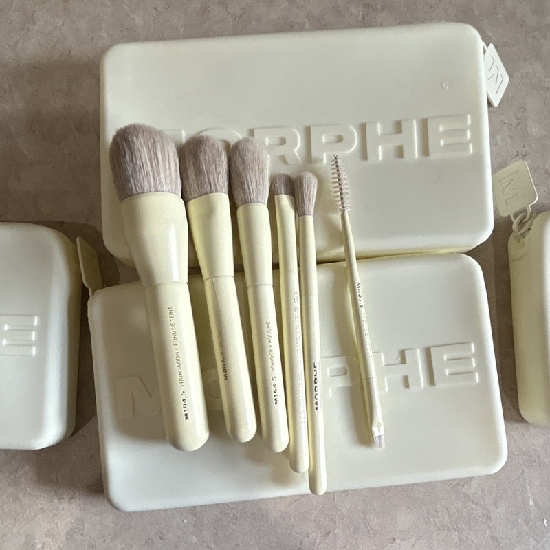 Morphe Makeup Brush Set Beige Handles w/ White Zipper Case + Spoolie